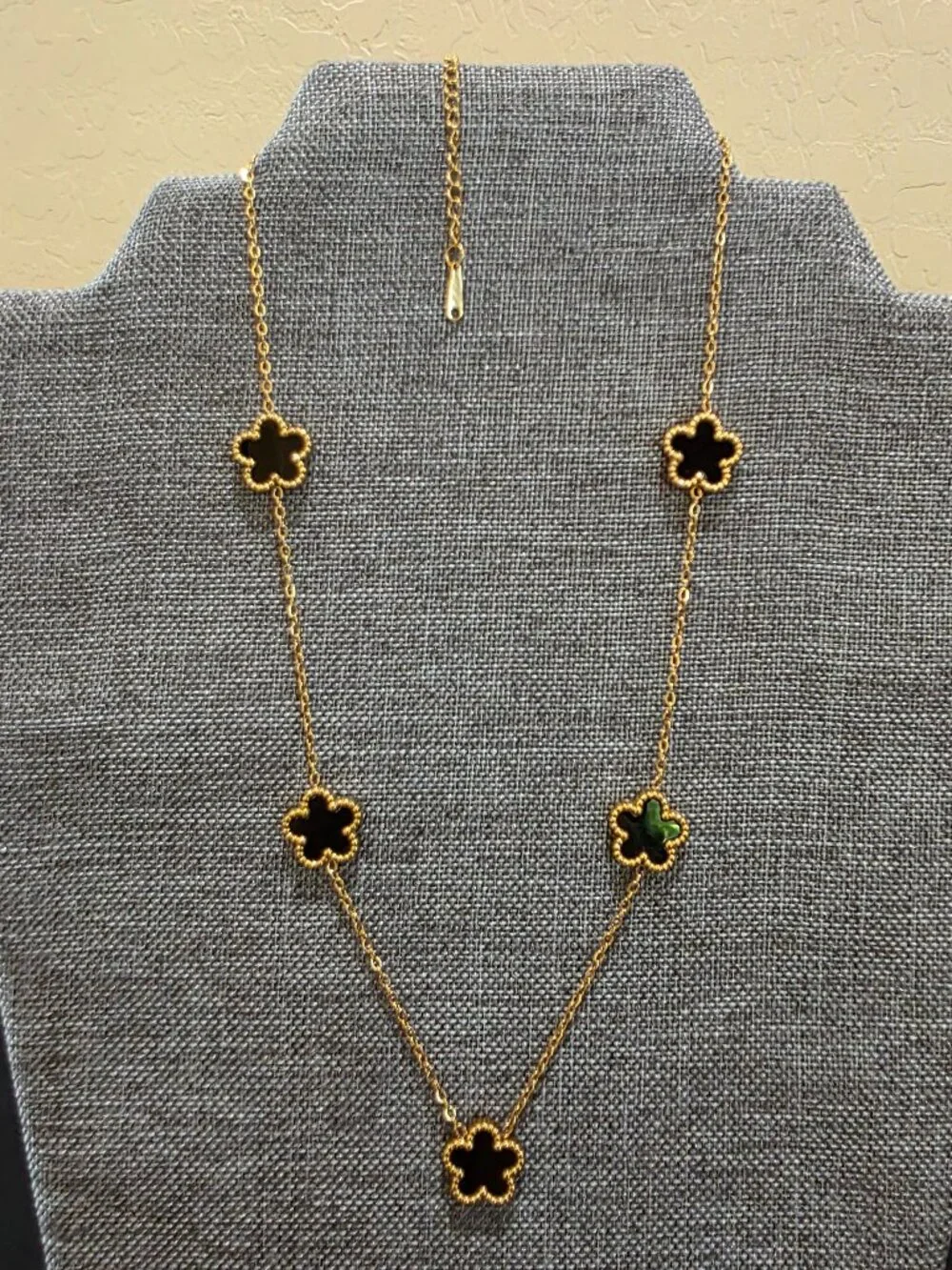 5 Motif Clover Necklace Gold Tone Stainless Steel Black Double Sided Flowers 19